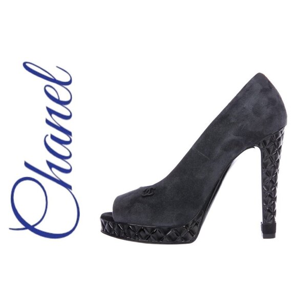 CHANEL Gray Suede Peep Toe Quilted Platform Pumps Interlocking CC, Size 37.5 - Picture 1 of 16